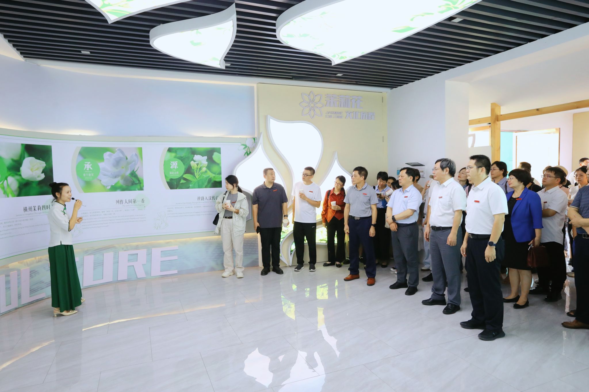 英国上市公司365