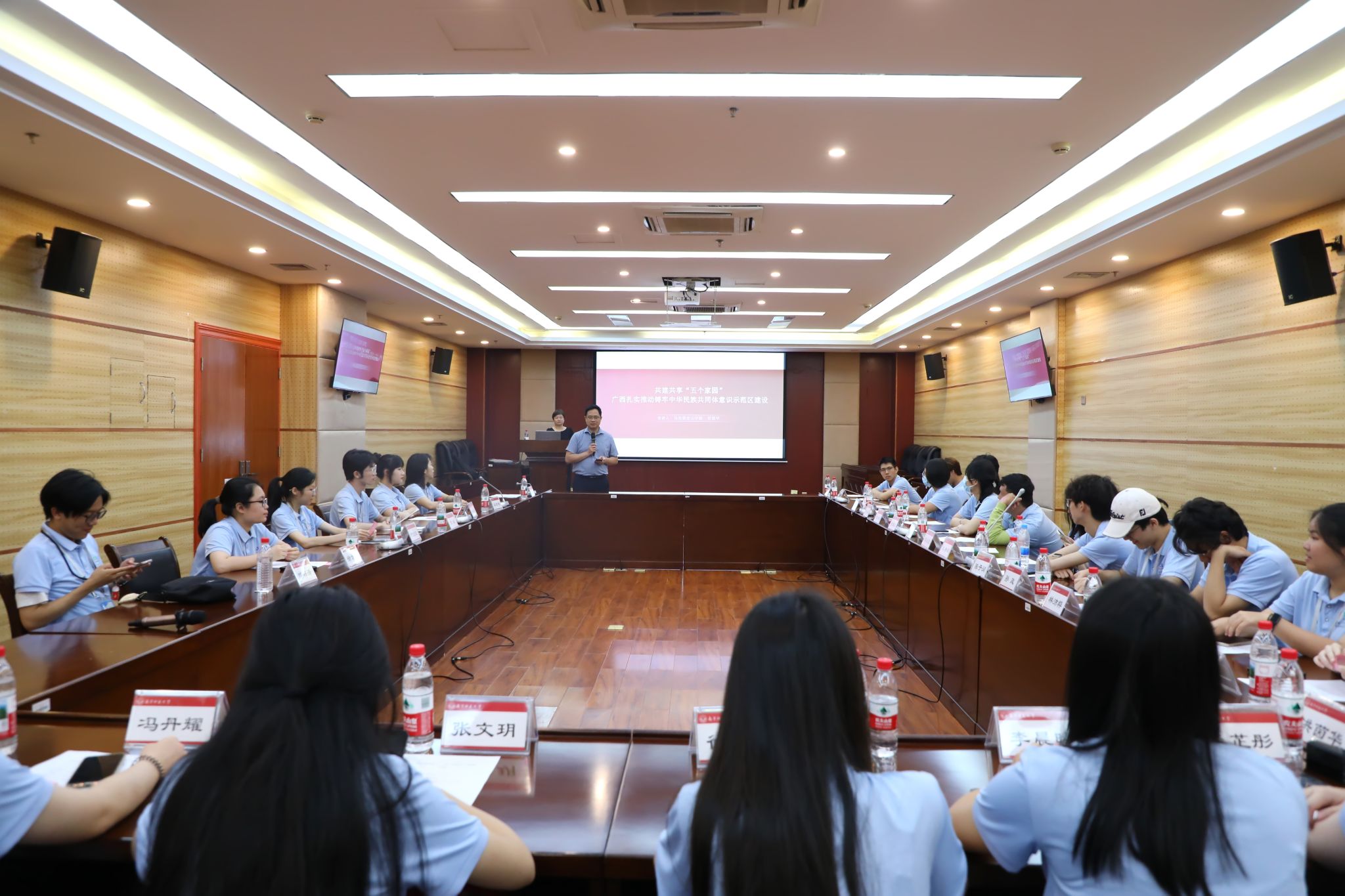 英国上市公司365